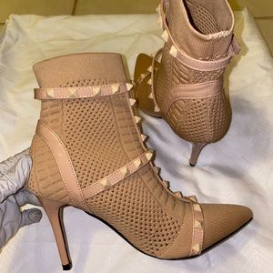 Brand new Valentino inspo boot heels